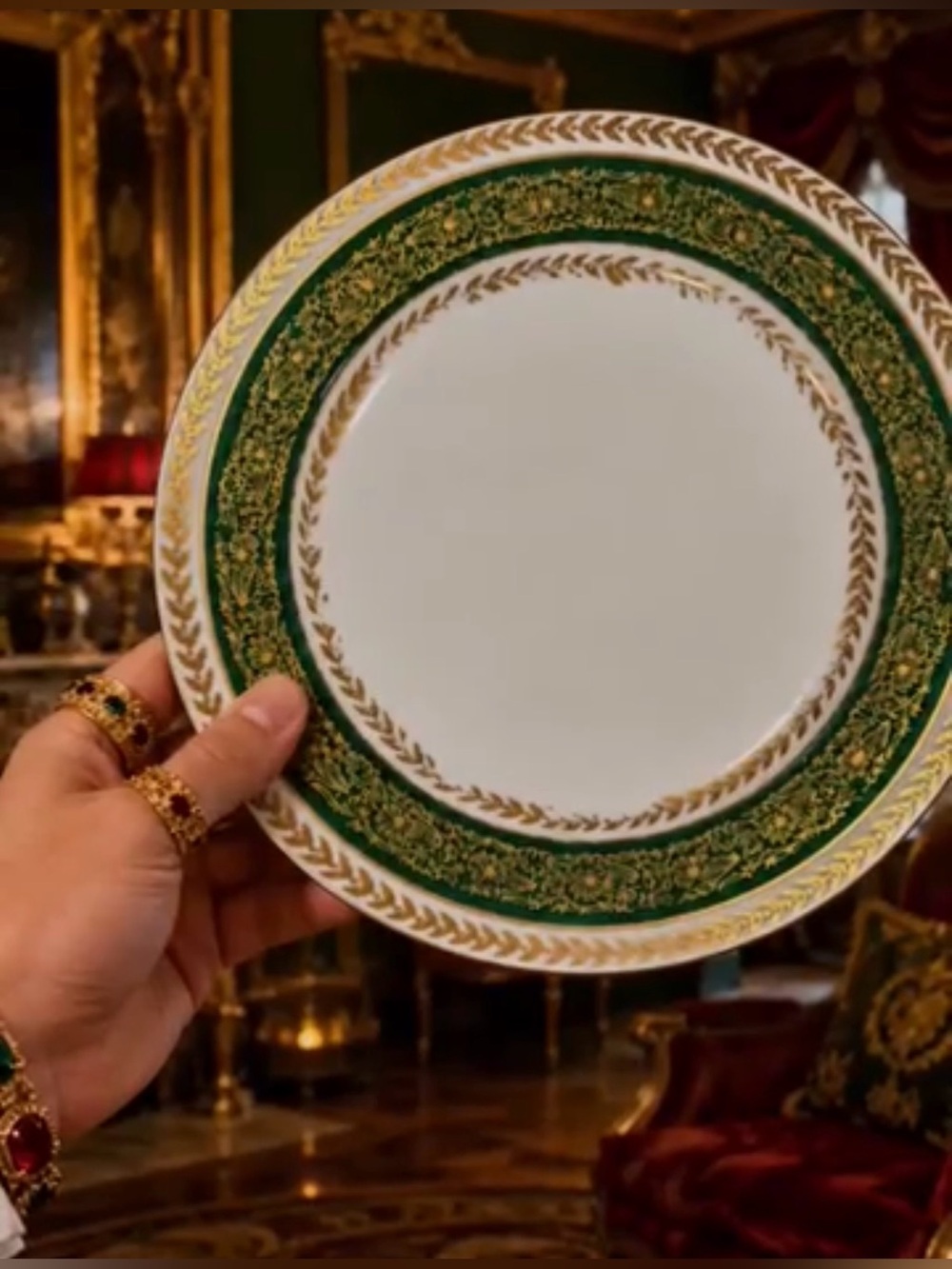 GOLD c. 1900 France T&V Tressemann & Vogt Limoges Antique Porcelain Dinner Plate